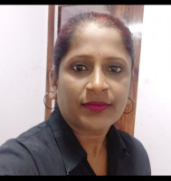 profile thumbnail image of Gowri (Successful Beautician)